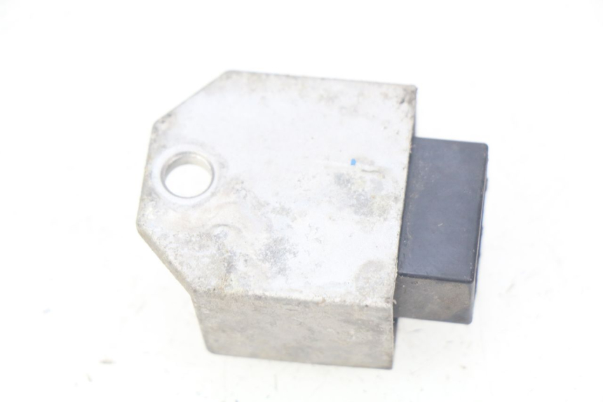 photo de CHARGING REGULATOR PEUGEOT LUDIX 50 (2008 - 2017) - Alternative perspective