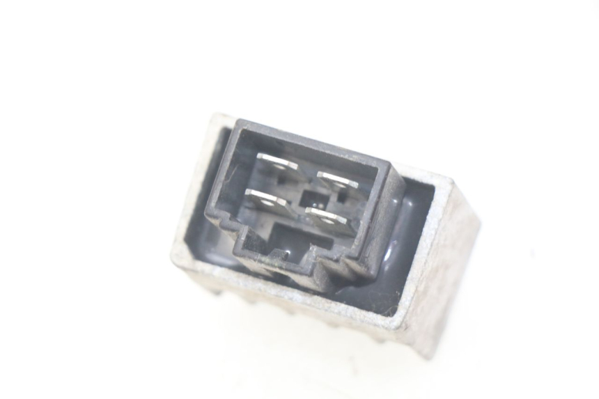 photo de CHARGING REGULATOR PEUGEOT LUDIX 50 (2005 - 2007) - Component detail