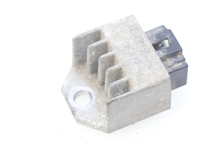 photo de CHARGING REGULATOR PEUGEOT LUDIX 50 (2008 - 2017) - Alternative perspective