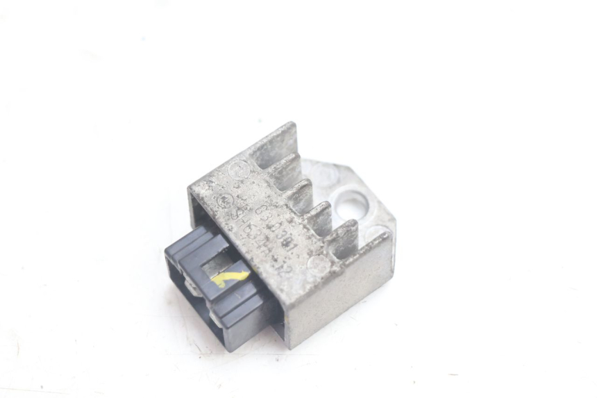photo de REGULATOR PEUGEOT LUDIX ONE 14P 50 (2004 - 2013) - Alternative perspective
