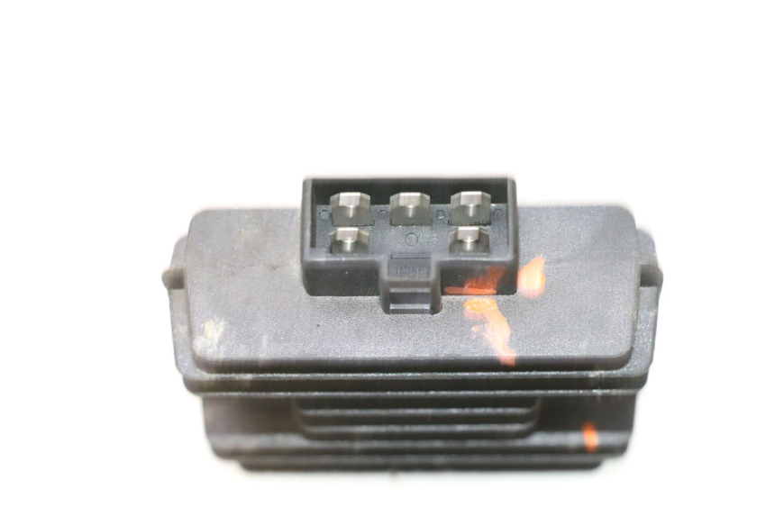 photo de REGULATOR KEEWAY MATRIX RX9 125 (2006 - 2007) - Zoom on usage condition