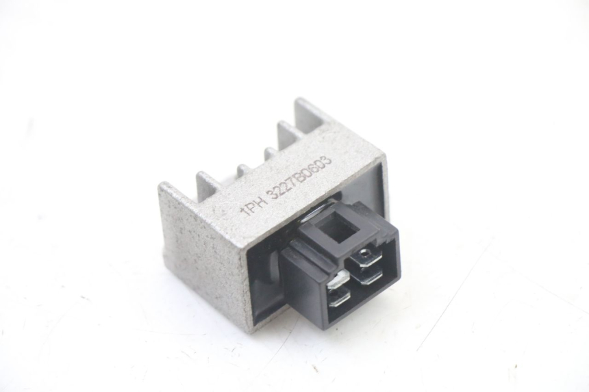 photo de CHARGING REGULATOR MBK OVETTO ONE 2T 50 (2013 - 2017) - Component detail