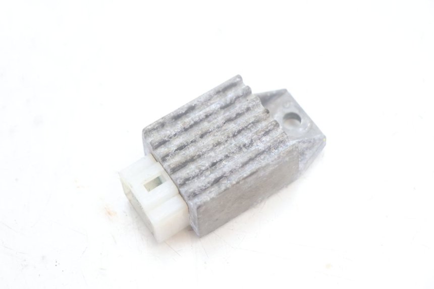 photo de REGULATOR SYM MIO 50 (2005 - 2010) - Main view