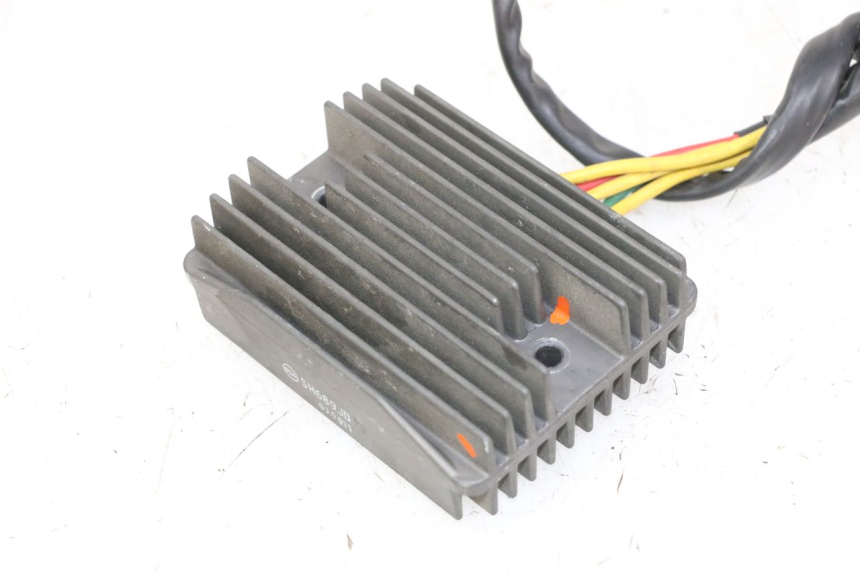 photo de CHARGING REGULATOR PIAGGIO MP3 500 (2014 - 2017) - Fixing points details