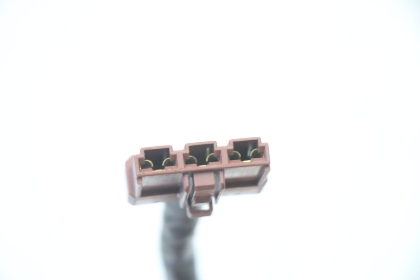 photo de CHARGING REGULATOR PIAGGIO MP3 RL 250 (2006 - 2010) - Fixing points details