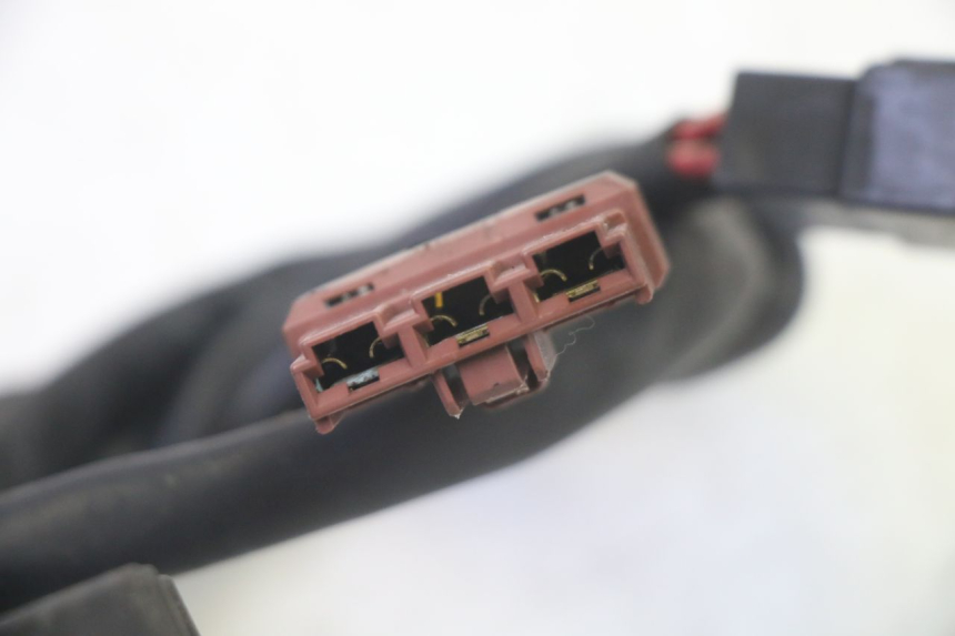 photo de CHARGING REGULATOR PIAGGIO MP3 RL 250 (2006 - 2010) - Technical close-up