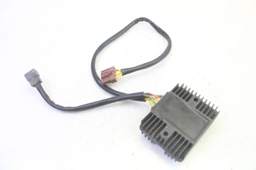 photo de CHARGING REGULATOR PIAGGIO MP3 RL 250 (2006 - 2010) - Product overview