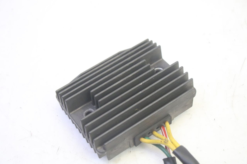 photo de REGULATOR PIAGGIO MP3 500 (2016 - 2018) - Alternative perspective