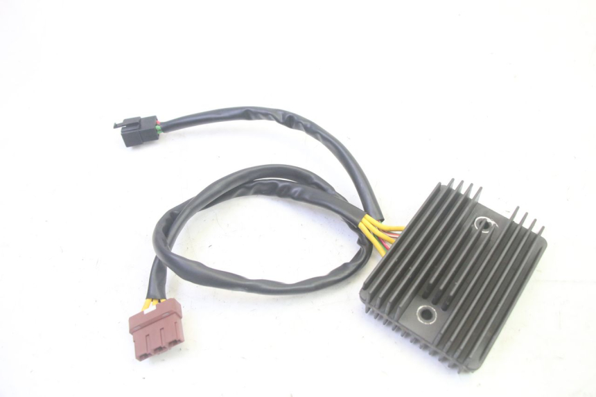 photo de CHARGING REGULATOR PIAGGIO MP3 RL 250 (2006 - 2010) - Main view