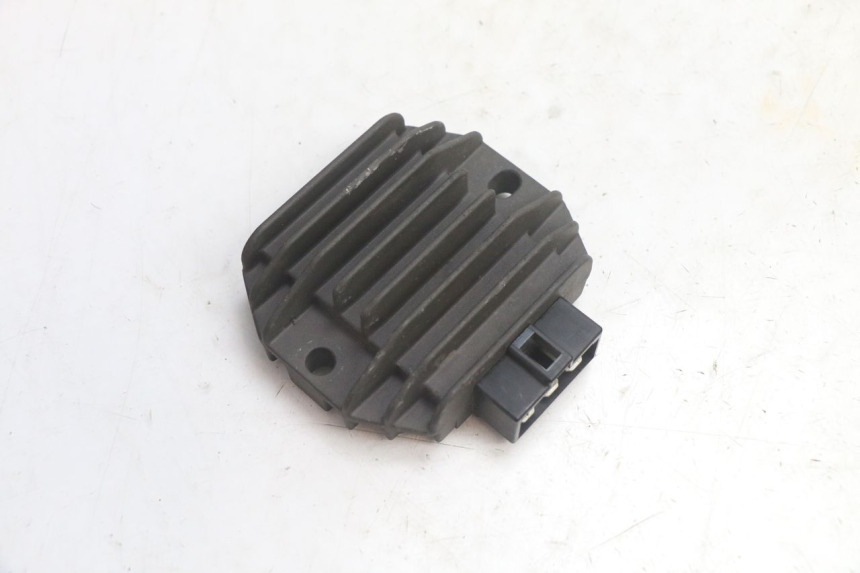 photo de CHARGING REGULATOR PIAGGIO MP3 125 (2006 - 2014) - Main view