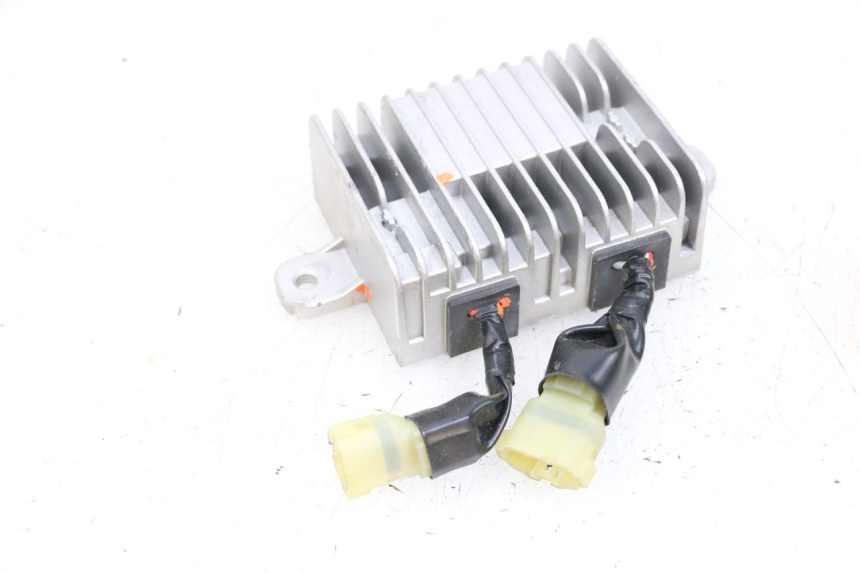 photo de REGULATOR YAMAHA NEO'S CORE 1 (2022 - 2026) - Fixing points details