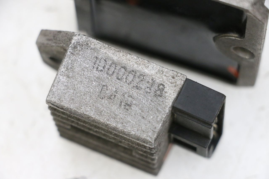 photo de CHARGING REGULATOR PIAGGIO NEW TYPHOON 50 (2018 - 2021) - Zoom on usage condition