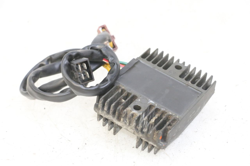 photo de CHARGING REGULATOR GILERA NEXUS 125 (2009 - 2013) - Technical close-up