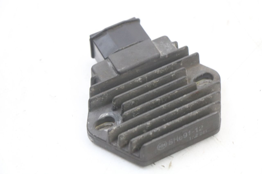 photo de CHARGING REGULATOR HONDA NTV DEAUVILLE 650 (1998 - 2001) - Component detail