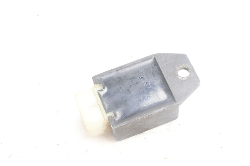 photo de CHARGING REGULATOR JM MOTORS OLDIES 4T 50 (2010 - 2020) - Alternative perspective