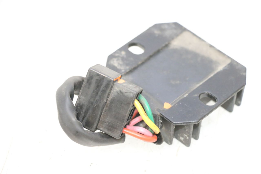 photo de CHARGING REGULATOR SYM ORBIT III 3 4T 50 (2018 - 2021) - Alternative perspective