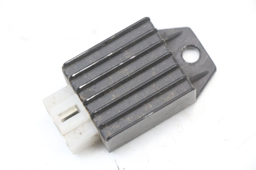 photo de CHARGING REGULATOR IMF INDUSTRIE PACH 4T 50 (2009 - 2018) - Component detail