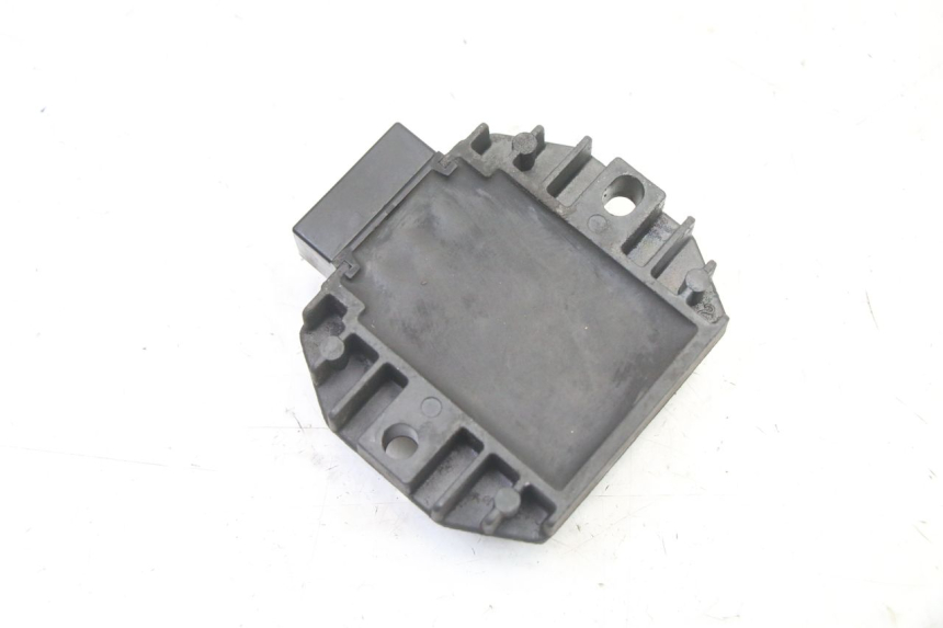 photo de CHARGING REGULATOR PIAGGIO X8 125 (2004 - 2007) - Zoom on usage condition