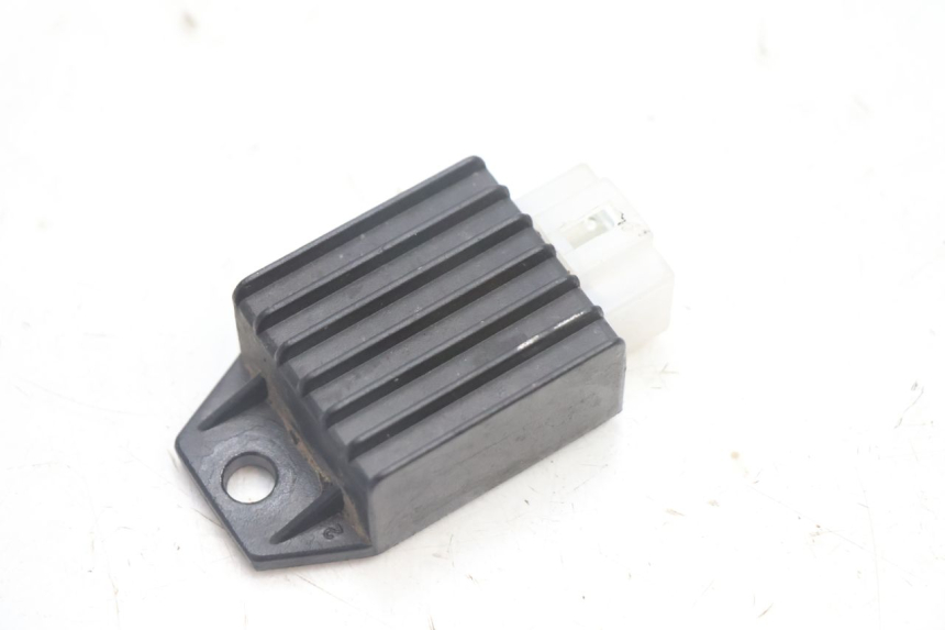 photo de REGULATOR LAZIO RENO 50 (2016 - 2021) - Component detail