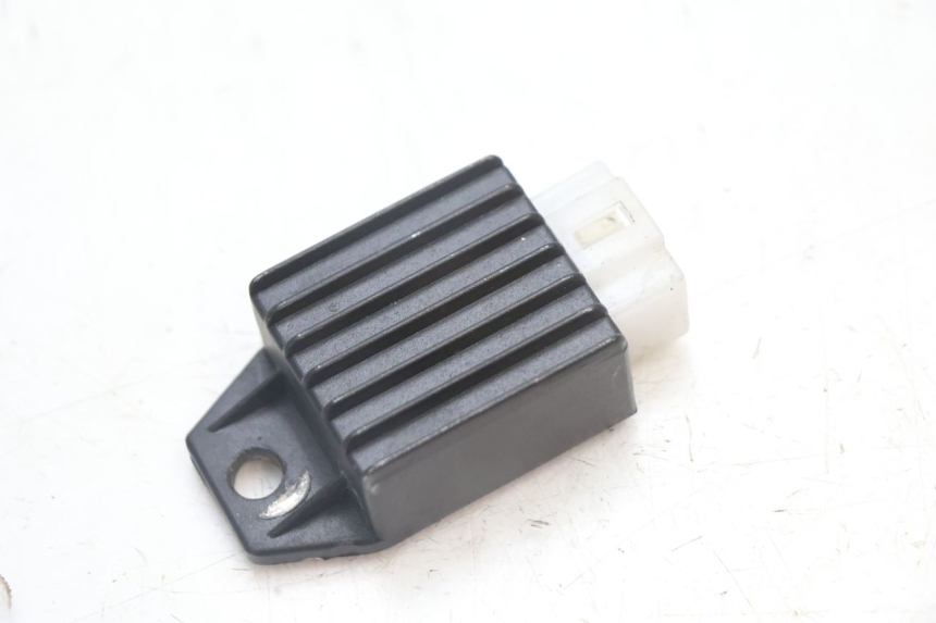 photo de REGULATOR LAZIO RENO 50 (2016 - 2021) - Component detail