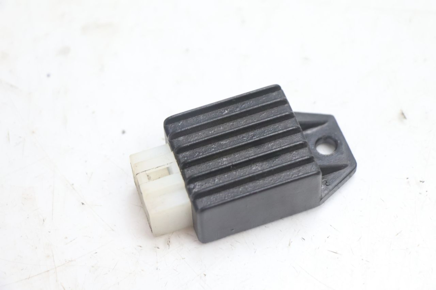 photo de REGULATOR TNT MOTOR ROMA 10' 2T 50 (2011 - 2018) - Main view