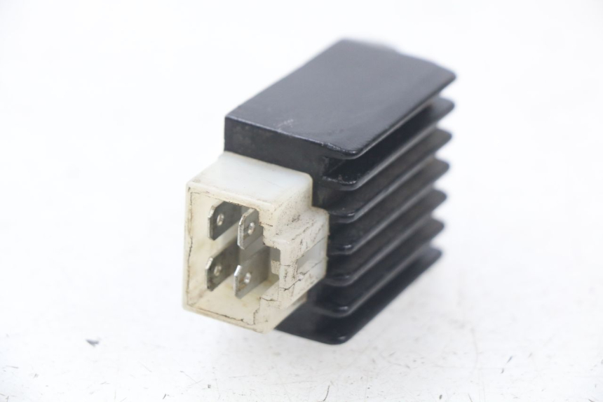 photo de CHARGING REGULATOR TNT MOTOR ROMA 10' 4T 50 (2007 - 2018) - Component detail