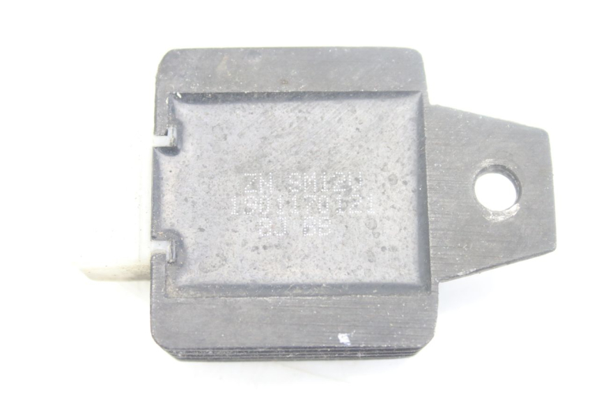 photo de CHARGING REGULATOR TNT MOTOR ROMA 10' 4T 50 (2019 - 2022) - Zoom on usage condition