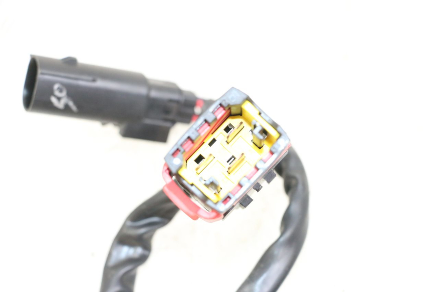 photo de REGULATOR ROYAL ENFIELD CONTINENTAL GT 650 (2019 - 2024) - Surface and material condition