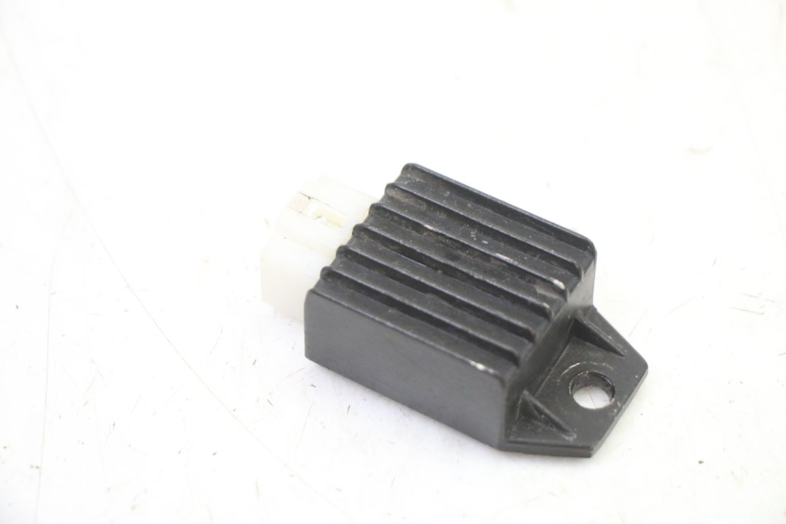 photo de CHARGING REGULATOR APOLLO RXF 125 - Component detail