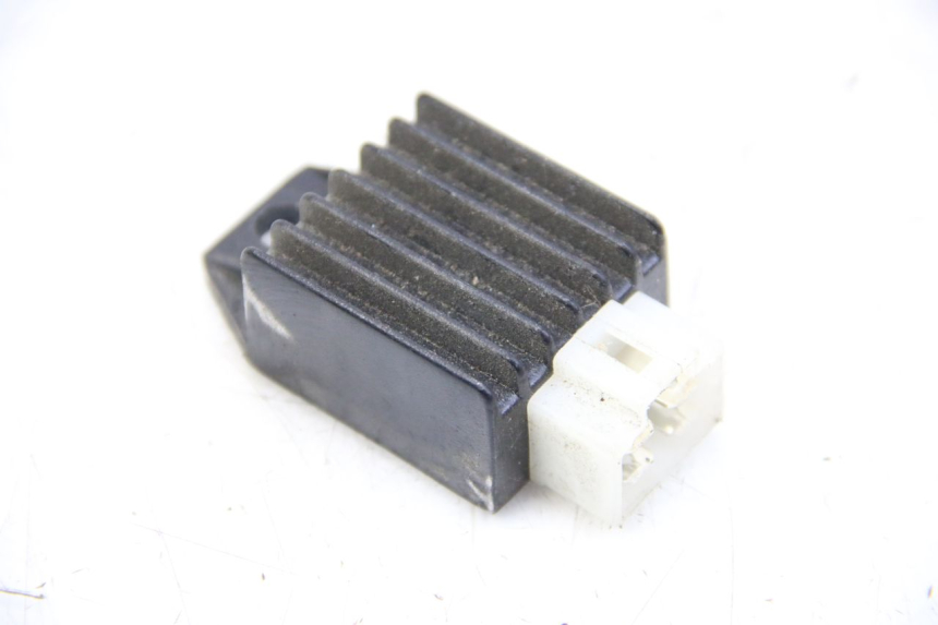 photo de CHARGING REGULATOR JM MOTORS SANTANA 50 (2014 - 2023) - Main view