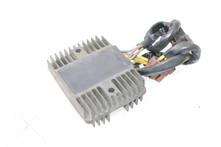 photo de CHARGING REGULATOR PEUGEOT SATELIS COMPRESSOR K15 125 (2006 - 2009) - Component detail