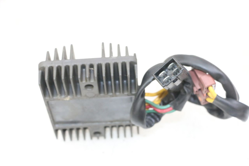 photo de REGULATOR PEUGEOT SATELIS 125 (2013 - 2018) - Technical close-up