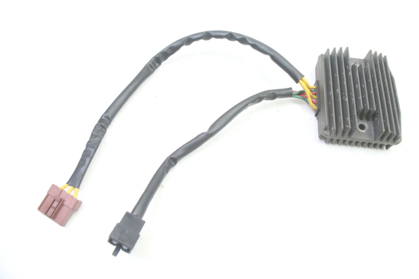 photo de REGULATOR PEUGEOT SATELIS 250 (2006 - 2012) - Component detail