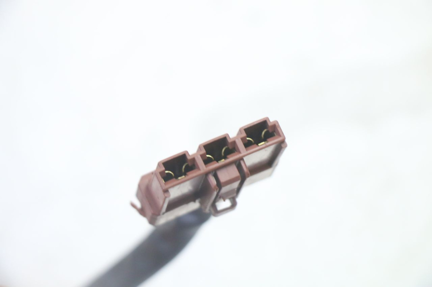 photo de CHARGING REGULATOR PEUGEOT SATELIS 125 (2010 - 2012) - Alternative perspective