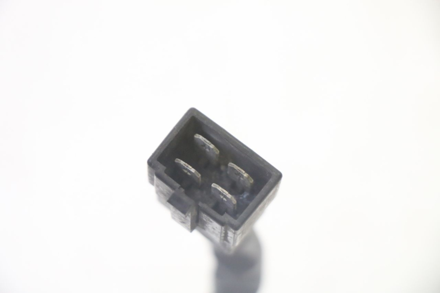 photo de REGULATOR PEUGEOT SATELIS 125 (2013 - 2018) - Fixing points details