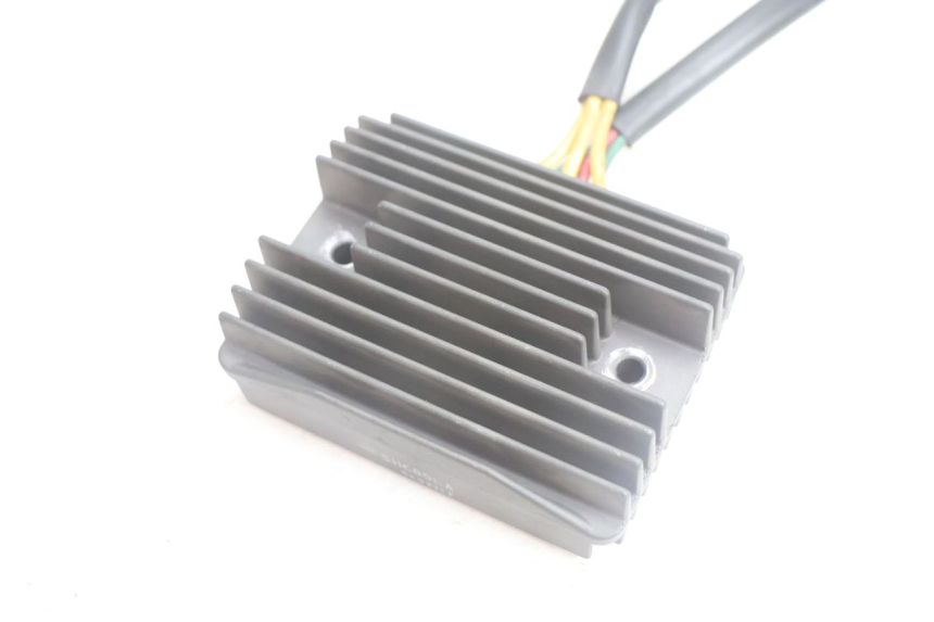 photo de CHARGING REGULATOR PEUGEOT SATELIS 125 (2006 - 2009) - Component detail