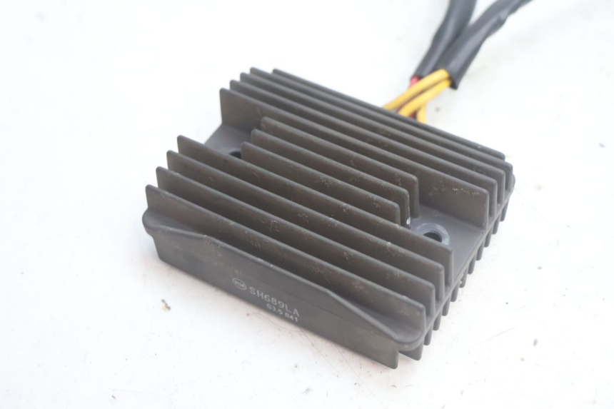 photo de REGULATOR PEUGEOT SATELIS 125 (2013 - 2018) - Component detail