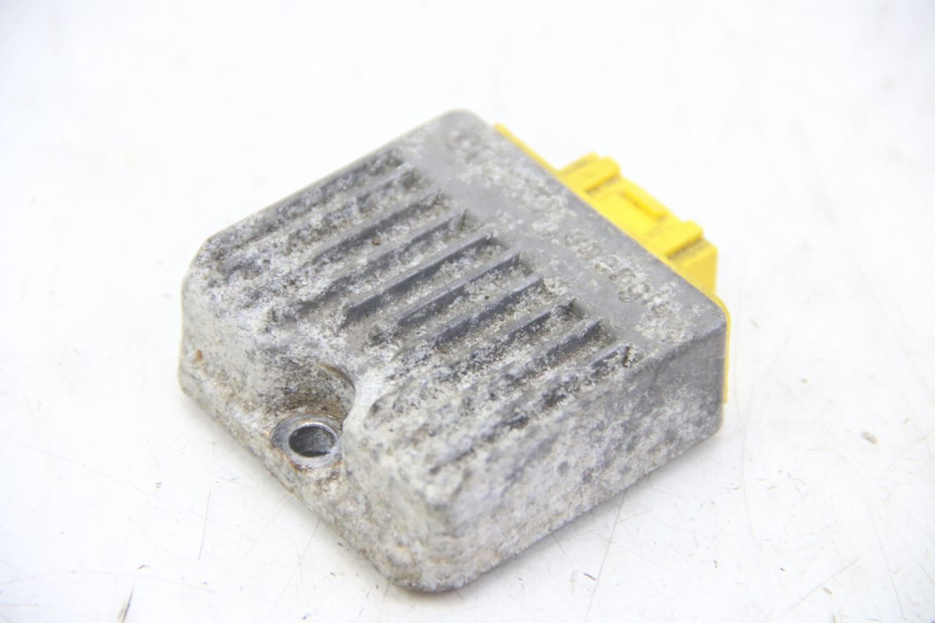 photo de CHARGING REGULATOR APRILIA SCARABEO 4T 50 (2009 - 2017) - Component detail