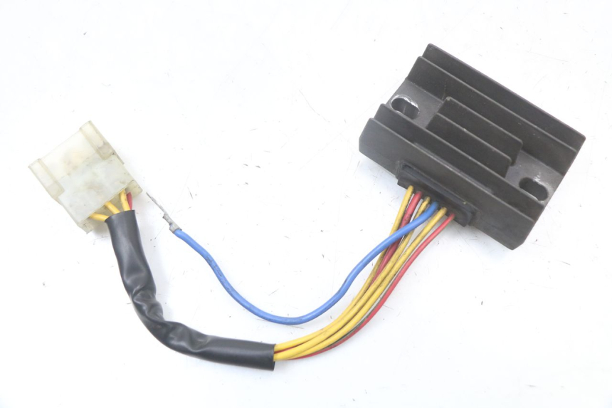 photo de REGULATOR APRILIA SCARABEO GT 125 (1999 - 2007) - Component detail