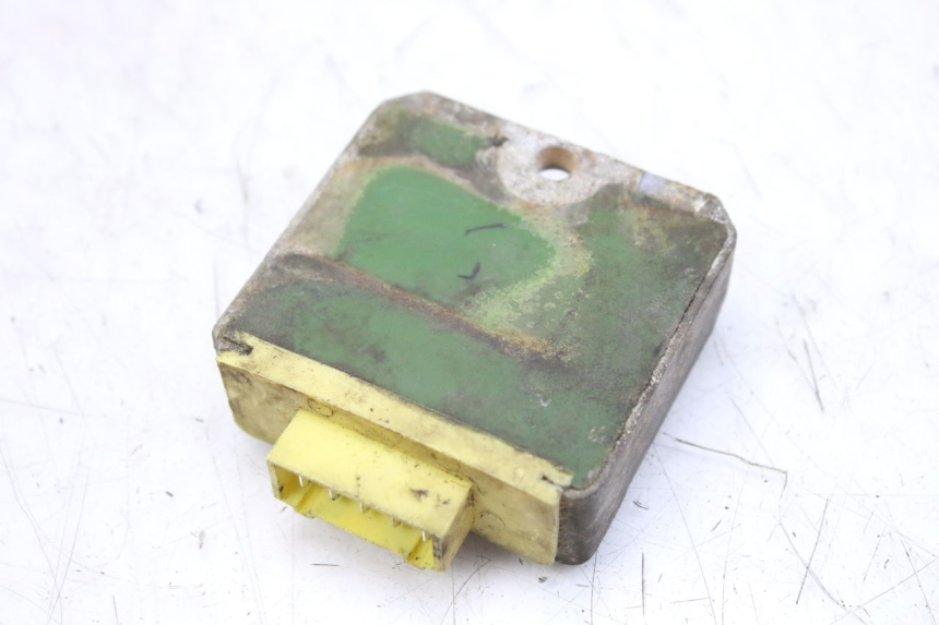 photo de CHARGING REGULATOR APRILIA SCARABEO 100 (2003 - 2012) - Alternative perspective