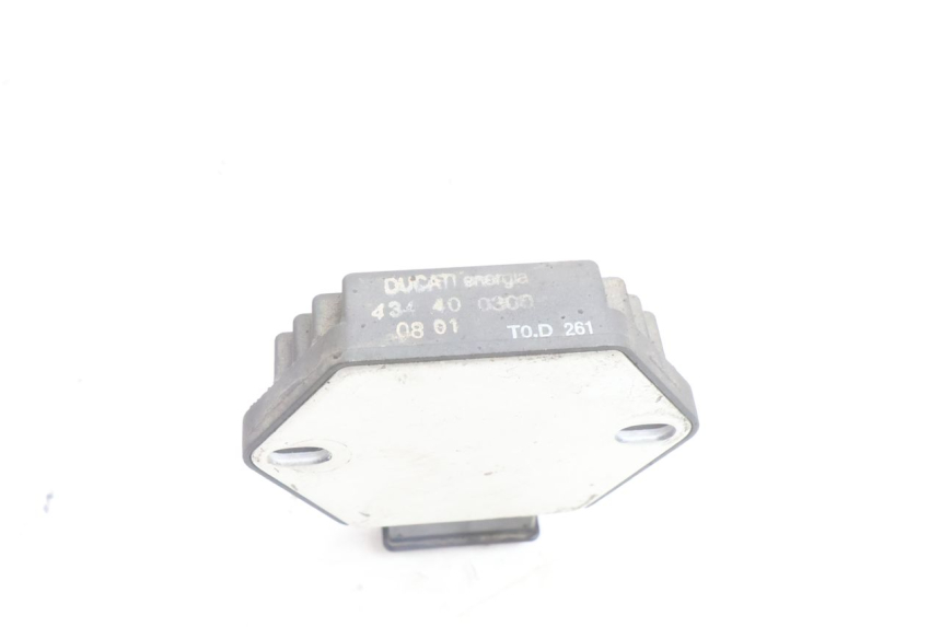 photo de REGULATOR HONDA SH 125 (2001 - 2003) - Technical close-up