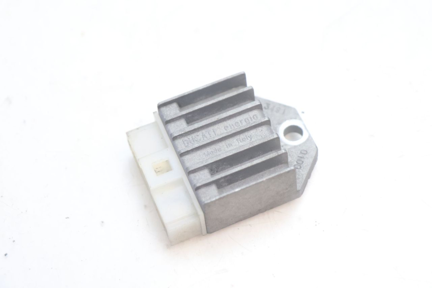 photo de REGULATOR YAMAHA SLIDER 50 (1999 - 2004) - Main view
