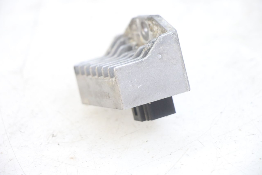 photo de CHARGING REGULATOR PEUGEOT SPEEDFIGHT 4 4T 50 (2015 - 2020) - Technical close-up