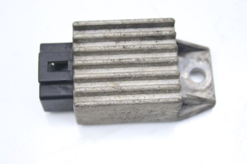 photo de CHARGING REGULATOR PEUGEOT SPEEDFIGHT LC 50 (1996 - 2002) - Main view