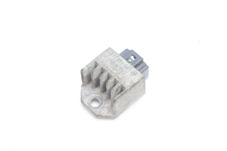 photo de CHARGING REGULATOR PEUGEOT SPEEDFIGHT LC 50 (1996 - 2002) - Component detail