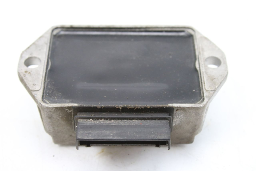 photo de CHARGING REGULATOR APRILIA SR 2T 50 (2012 - 2017) - Technical close-up