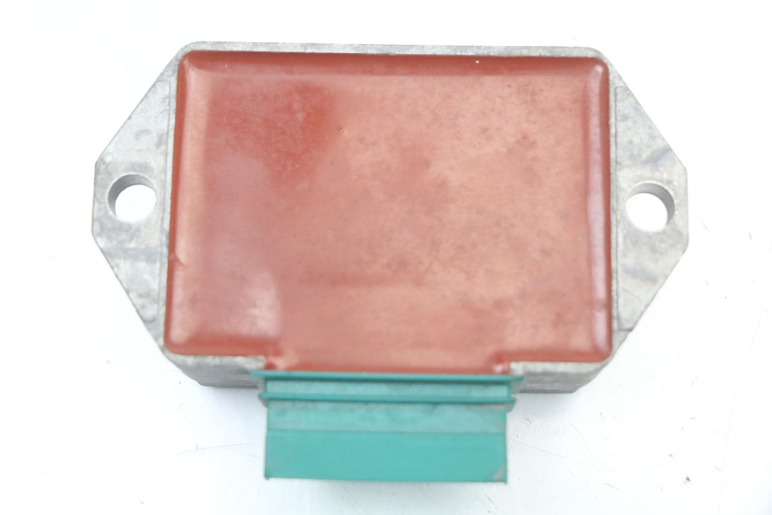 photo de REGULATOR APRILIA SR CARB LC 2T 50 (2004 - 2012) - Technical close-up