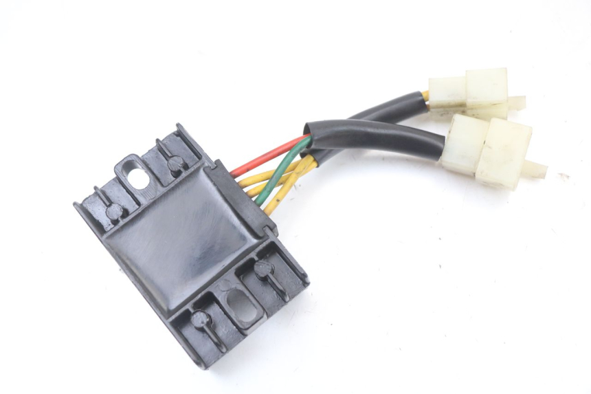 photo de REGULATOR PEUGEOT STREETZONE I 2T 50 (2018 - 2020) - Component detail