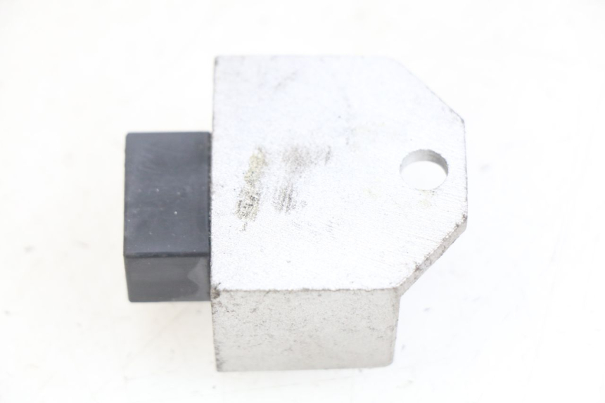 photo de CHARGING REGULATOR SYM SYMPHONY 125 (2009 - 2015) - Zoom on usage condition