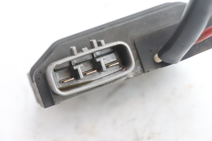 photo de REGULATOR YAMAHA TDM ABS 900 (2002 - 2014) - Technical close-up